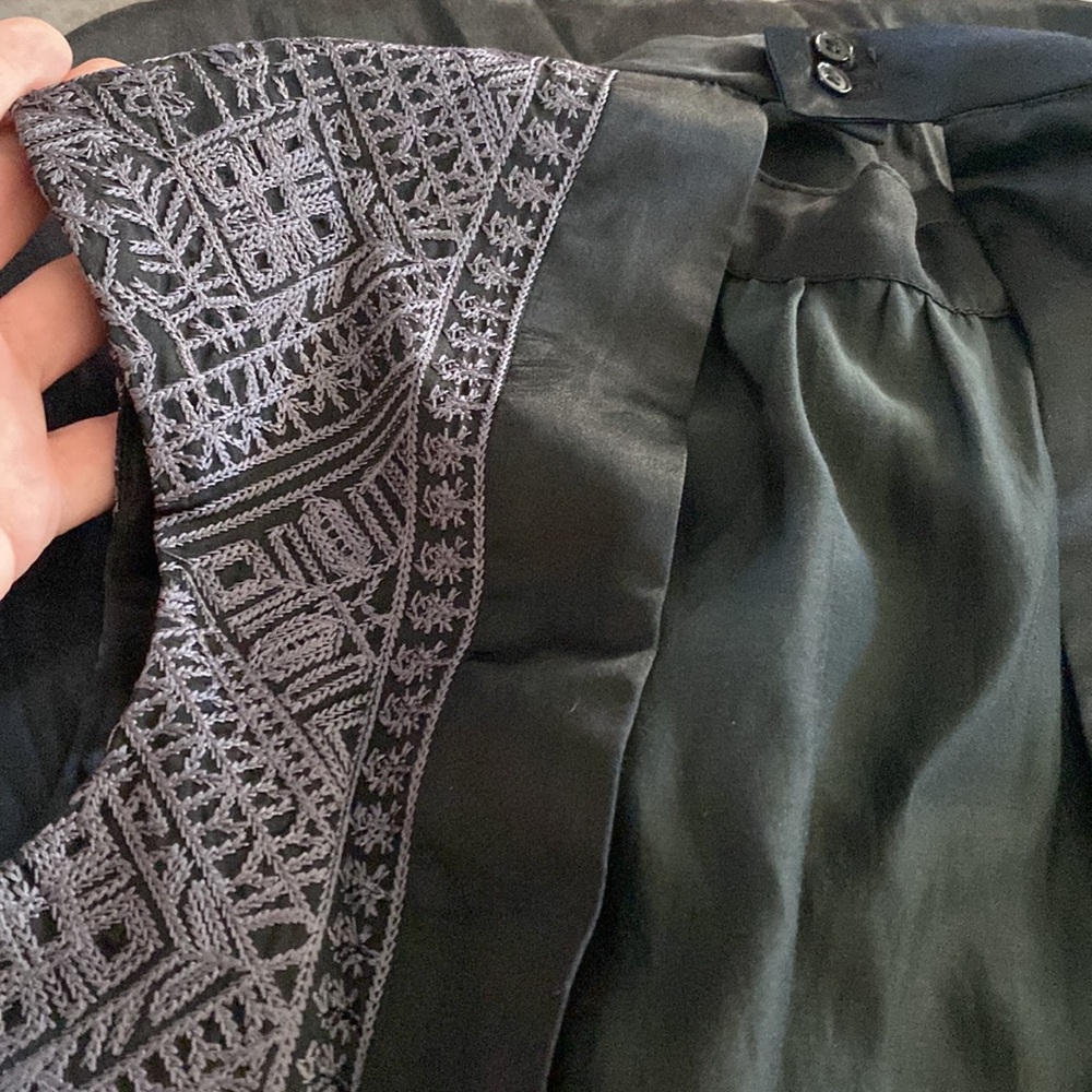 ❌SOLD❌ Twelfth Street by Cynthia Gatsby Open Back With Embroidery Detail🖤🖤🖤 - Picture 11 of 14